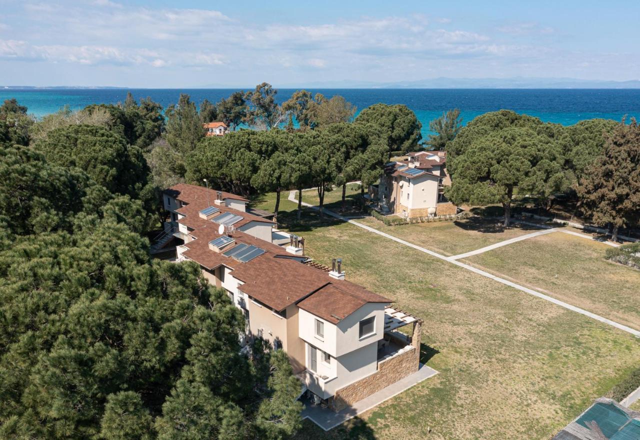 #Flh - Amalthia & Αthena Beachfront Houses In Pefkohori ภายนอก รูปภาพ